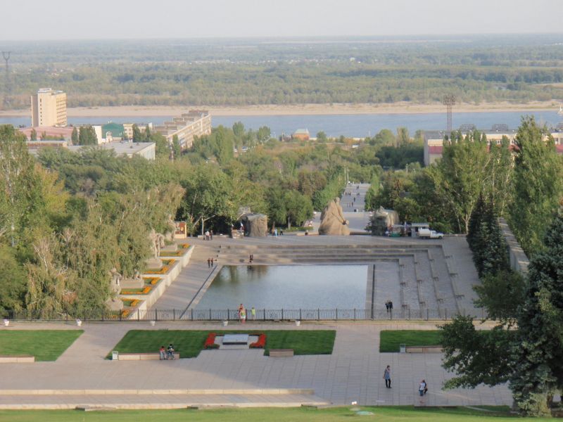 Курган волгоград режим работы. Мамаев Курган Волгоград ночью.