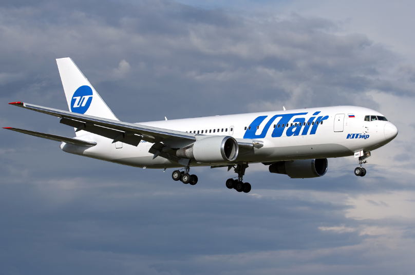 Боинг 767 200 ютэйр. ЮТЭЙР 767-200. UTAIR Boeing 767-200er. B767-200 UTAIR.