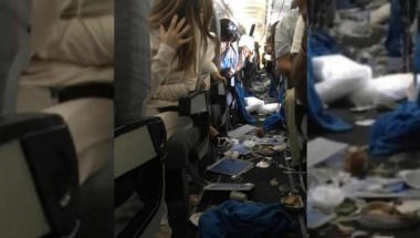 Самолет аргентинской авиакомпании попал в зону сильной турбулентности, есть пострадавшие