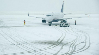 Сегодня утром два самолета не смогли приземлиться в Пулково из-за сильного снегопада