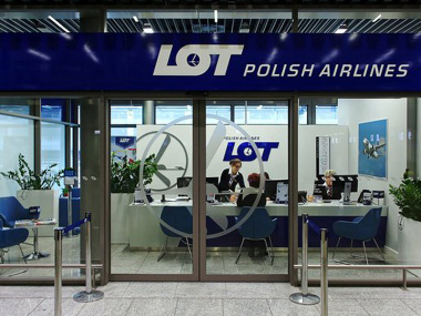 Польская авиакомпания LOT уволила 67 сотрудников из-за забастовки
